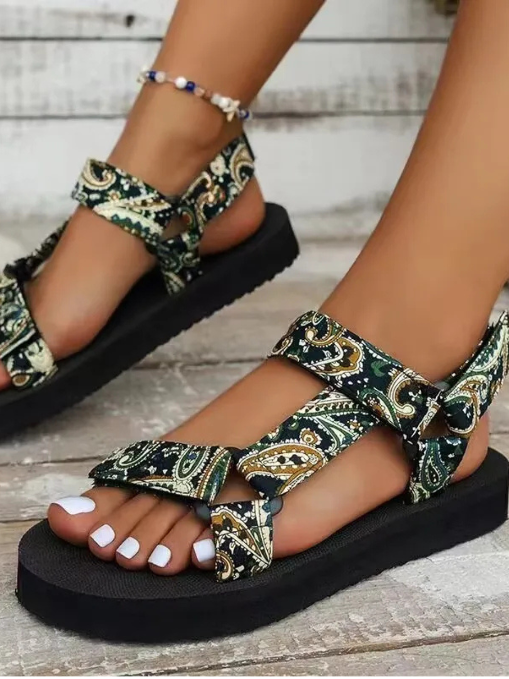 Sierra Women’s Flat Sandals – Breathable Quick-Dry Non-Slip Summer Comfort Fit