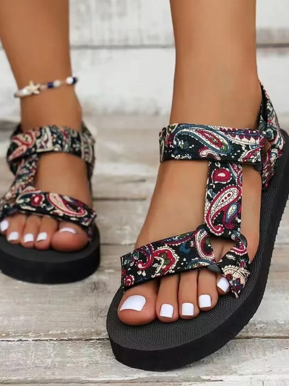 Sierra Women’s Flat Sandals – Breathable Quick-Dry Non-Slip Summer Comfort Fit